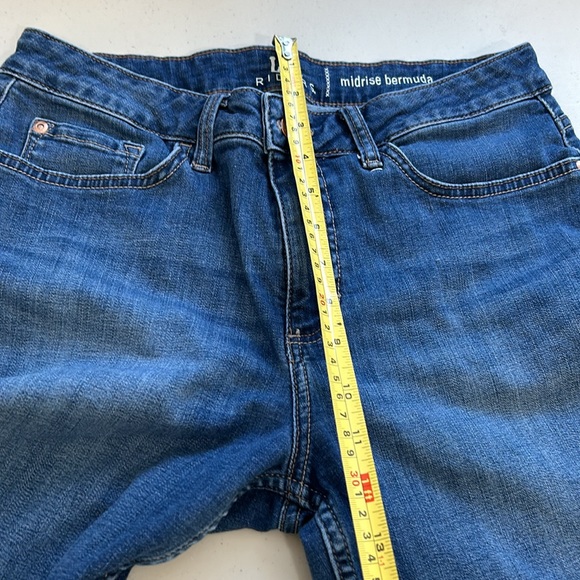 Lee Riders Bermuda Shorts Women’s Size Medium Blue Denim Midrise - Picture 5 of 6